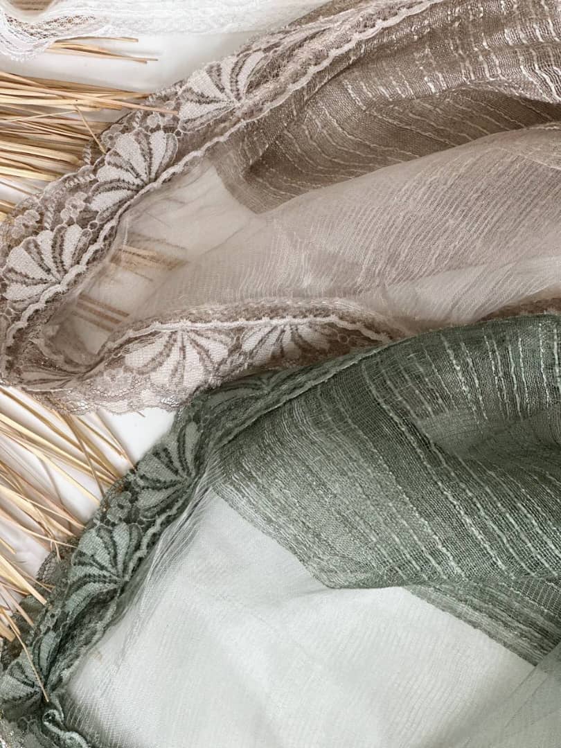 1826-شال حاشیه دانتل گل