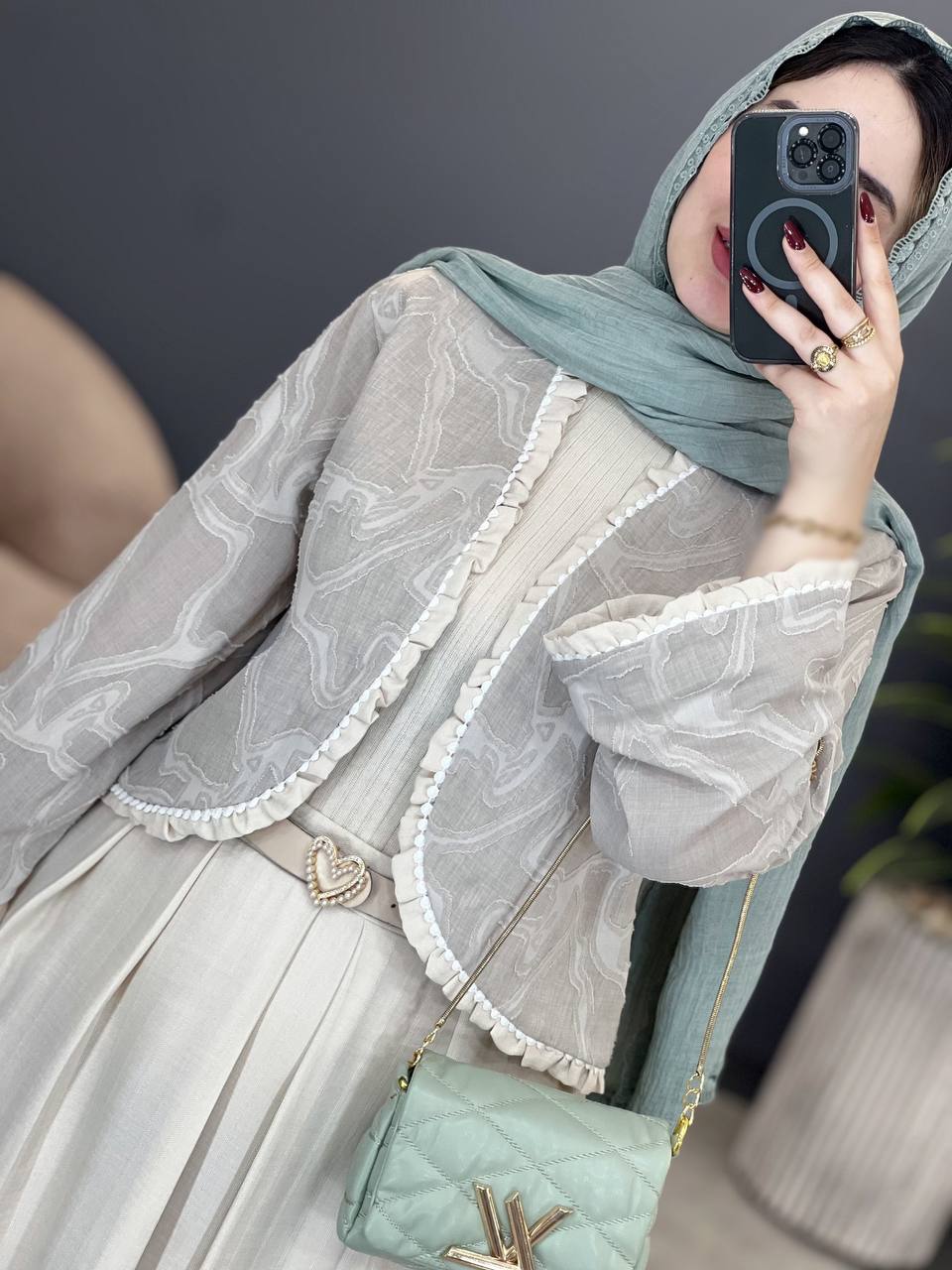 2006-کت و دامن دینا