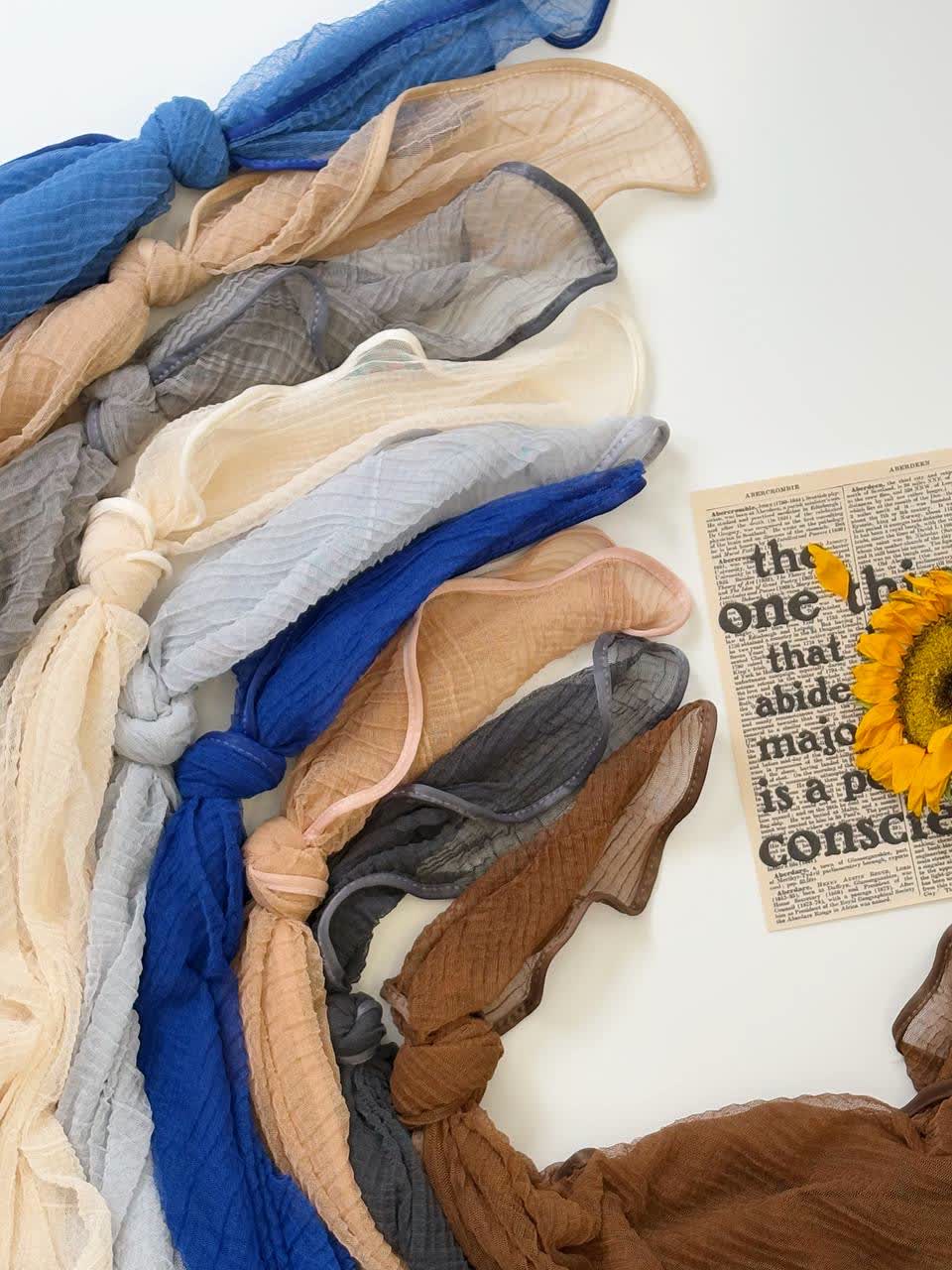 2013 - شال دور نوار پلیسه