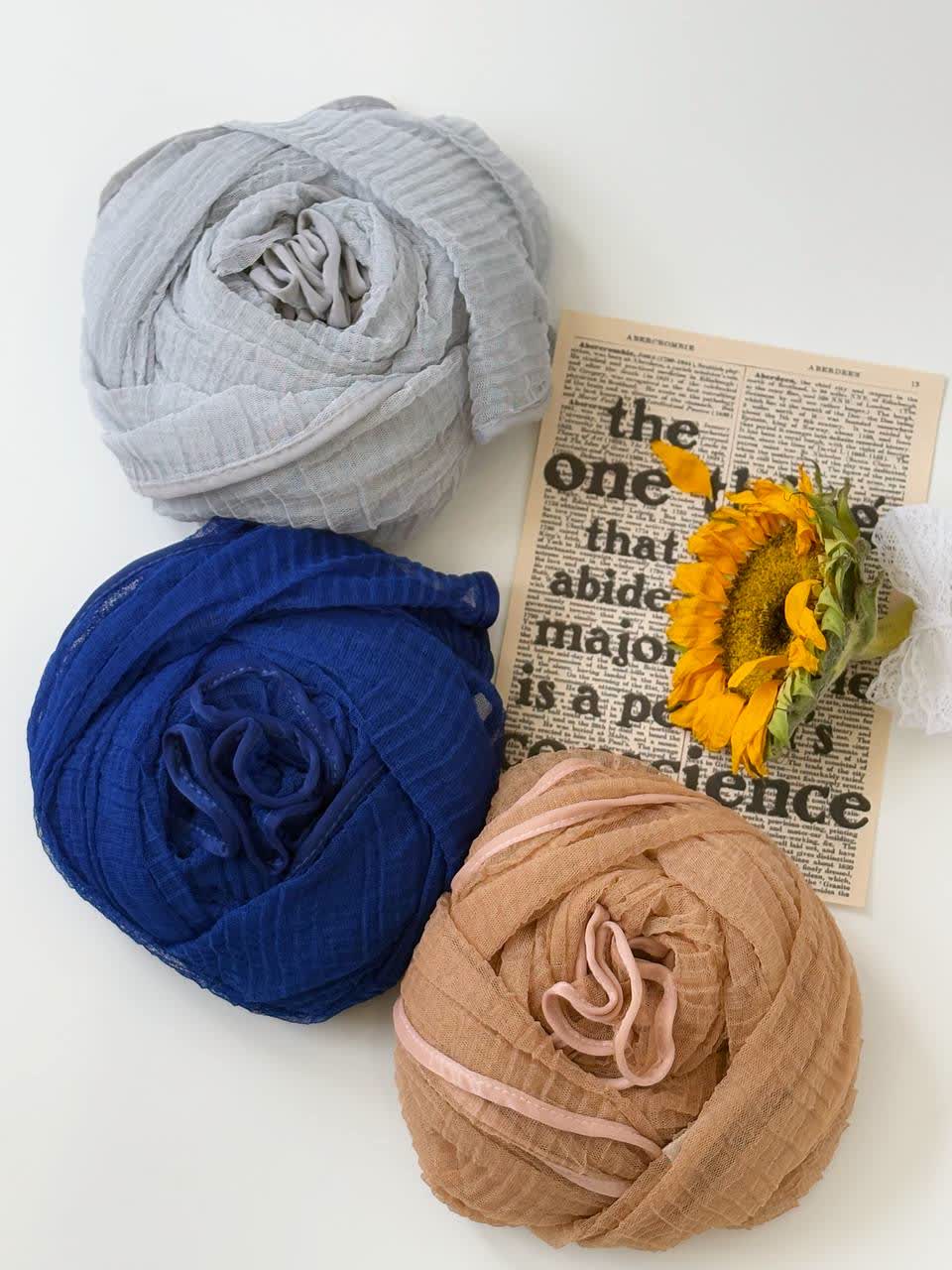 2013 - شال دور نوار پلیسه