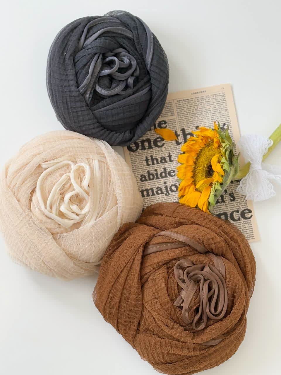 2013 - شال دور نوار پلیسه