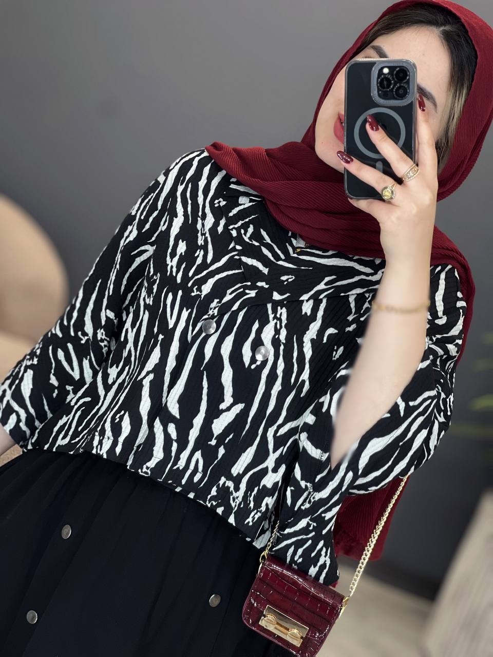 1792- کت و دامن اطلس