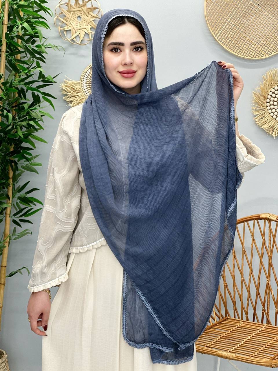 2029-شال هانی