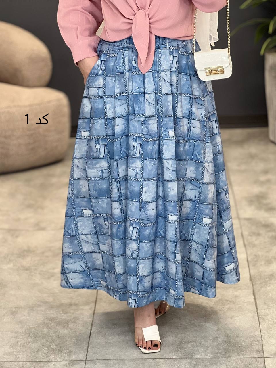 2042-دامن نگار