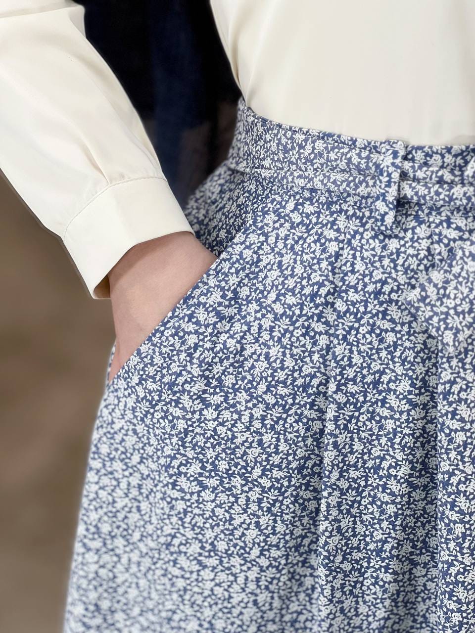 2043-دامن گلرخ