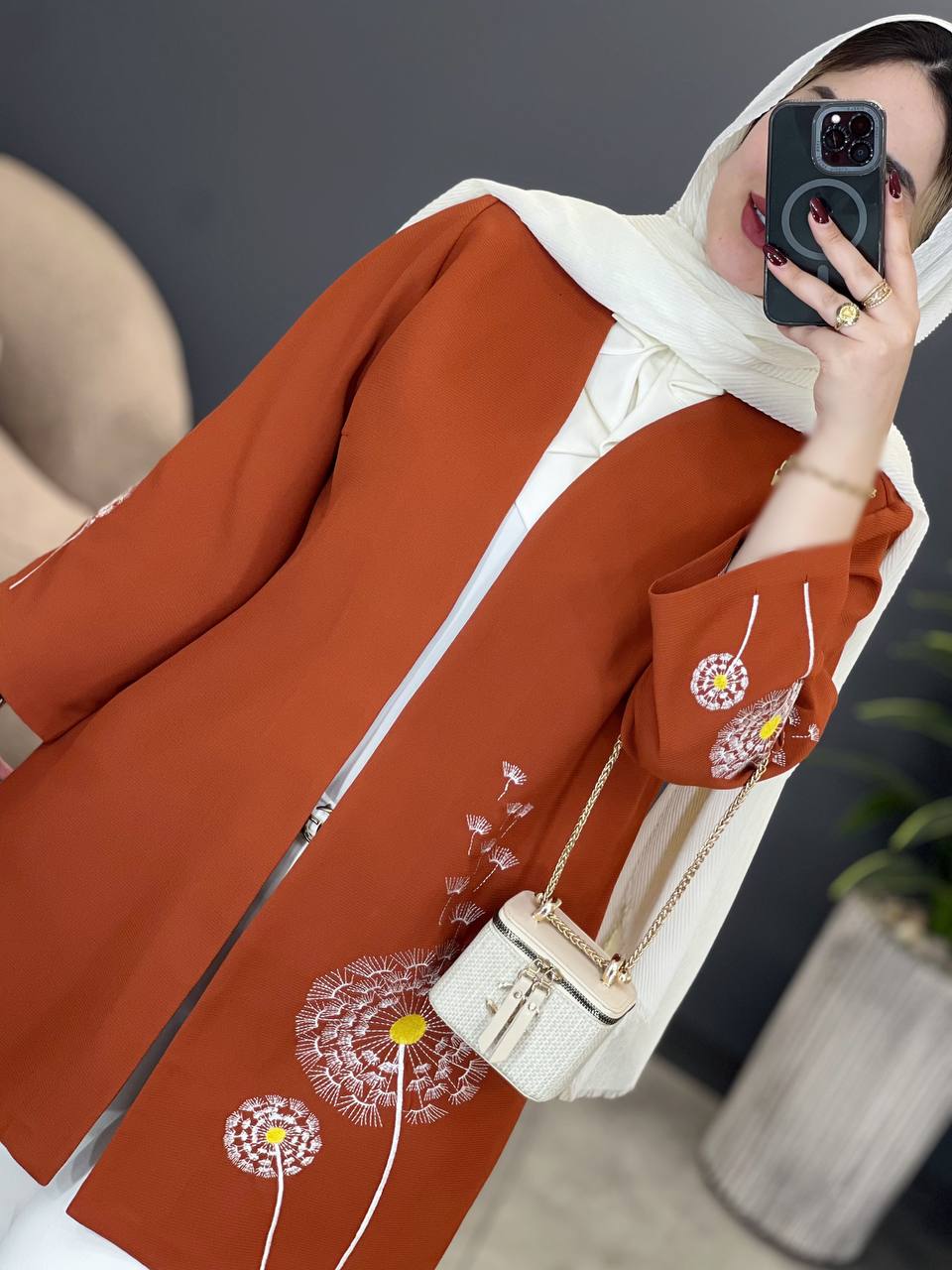 2063-مانتو گلدوزی ویدا