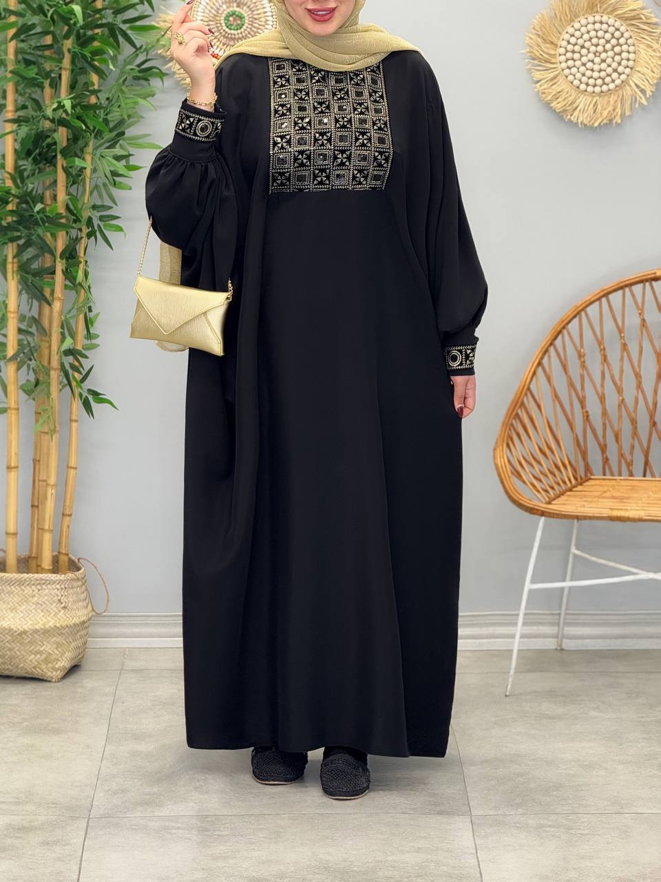 2098-عبایی سوزن دوزی