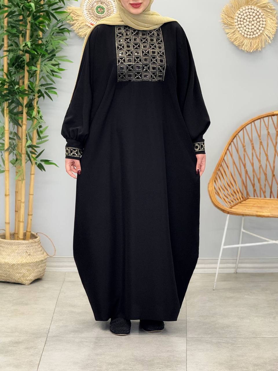 2098-عبایی سوزن دوزی