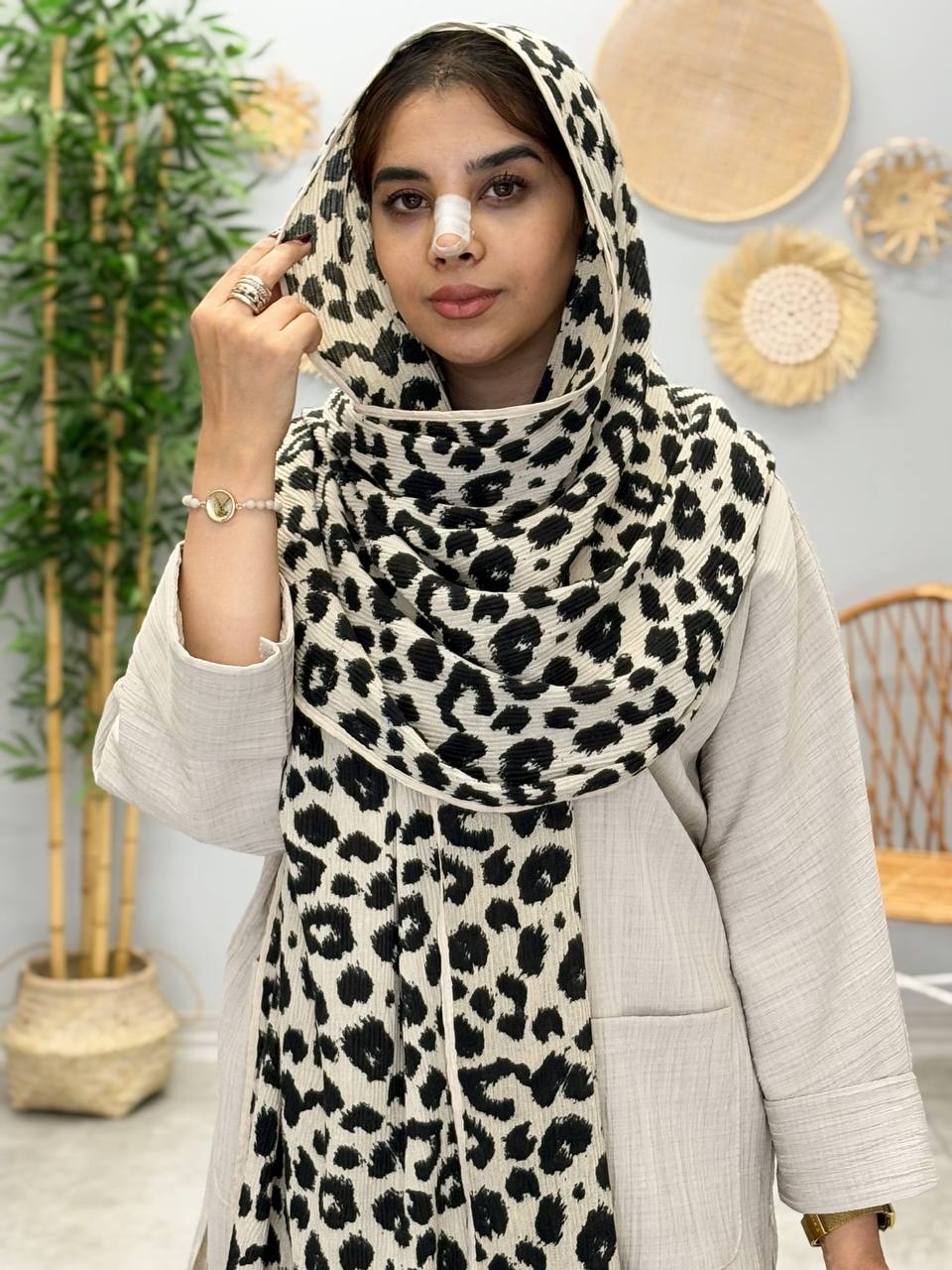 3015-شال پلیسه مینو