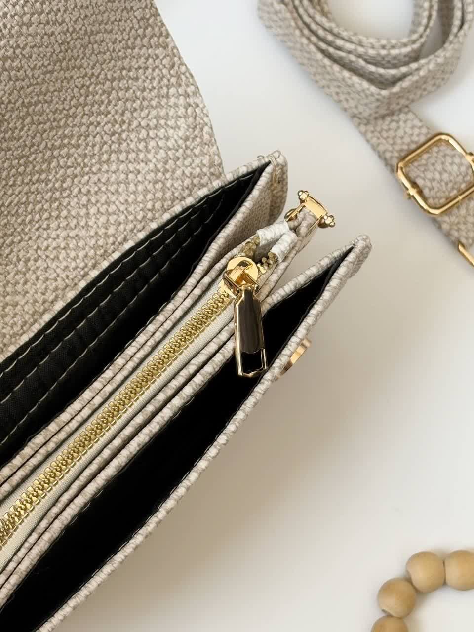 3102-کیف پاس نعلی کد 812