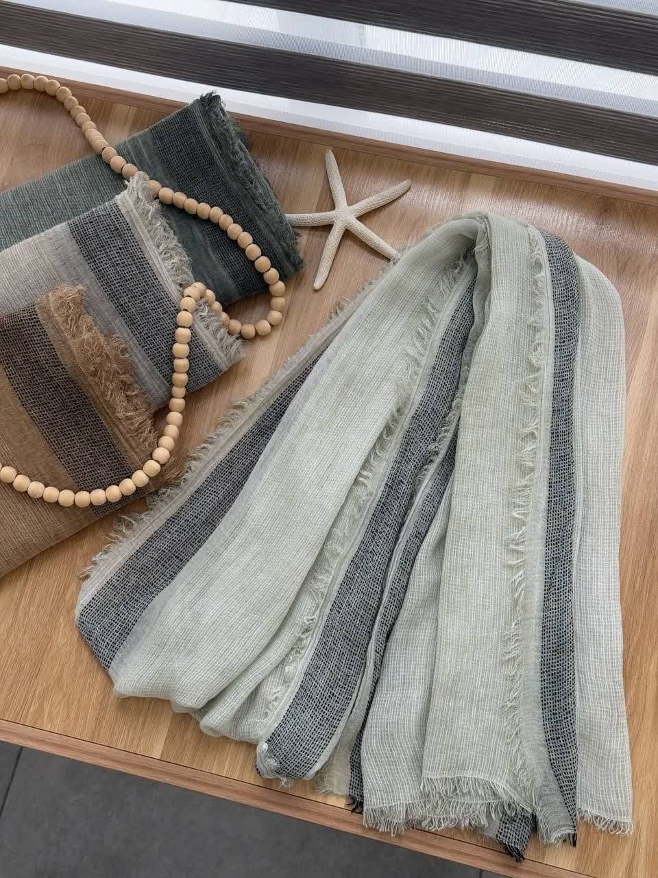 3111-شال کنف راه راه