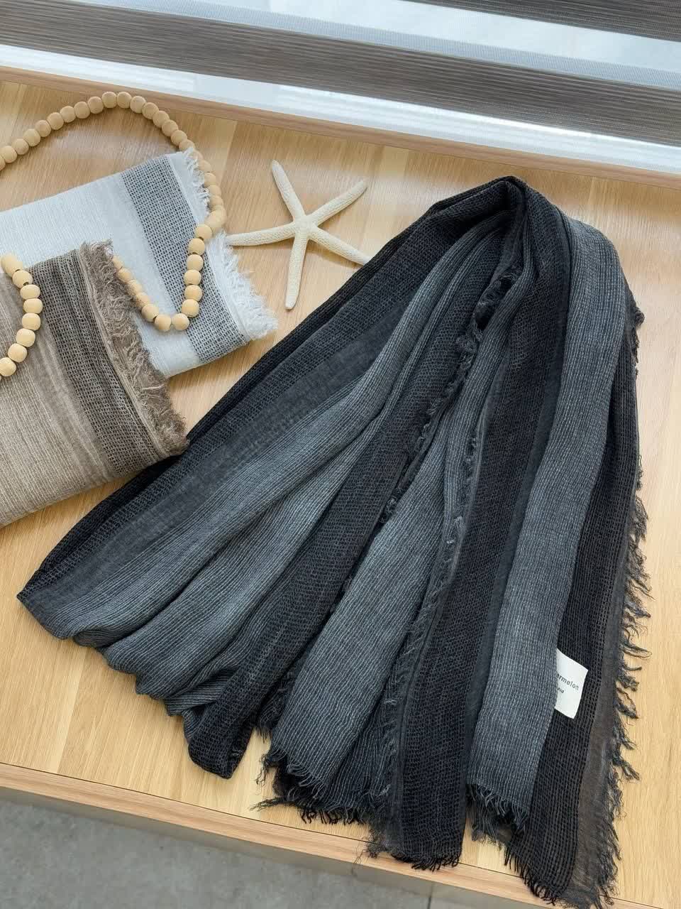 3111-شال کنف راه راه