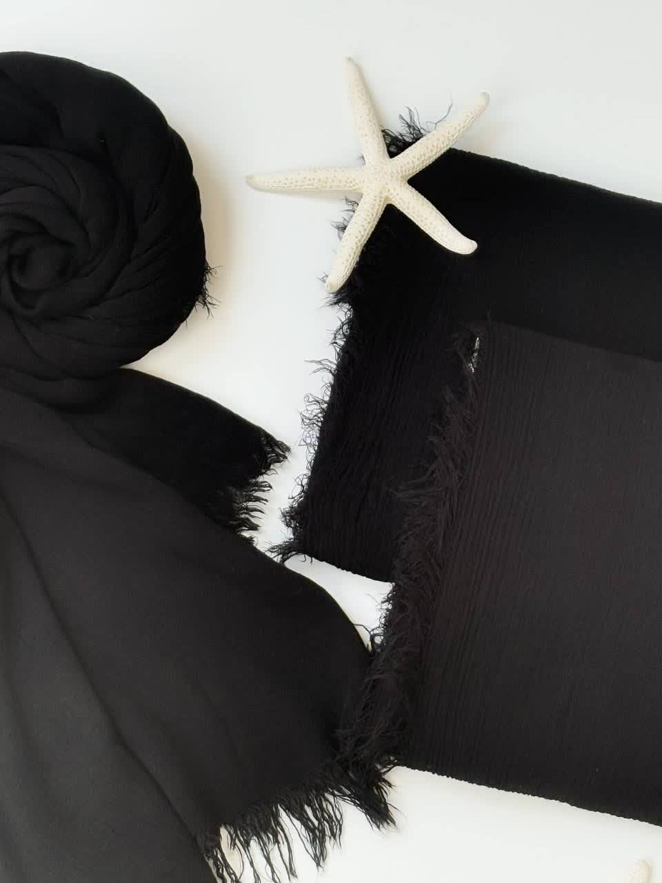 3115-شال مشکی فلورا