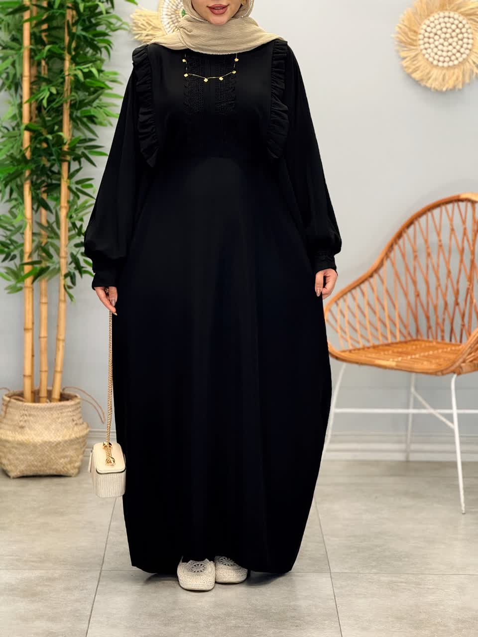 3145-عبایی مزونی نورا(ویژه محرم)