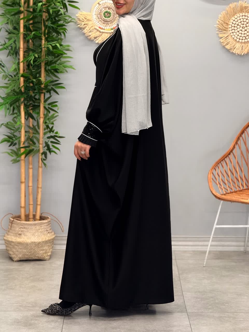 3146-عبایی مزونی محیا (ویژه محرم)