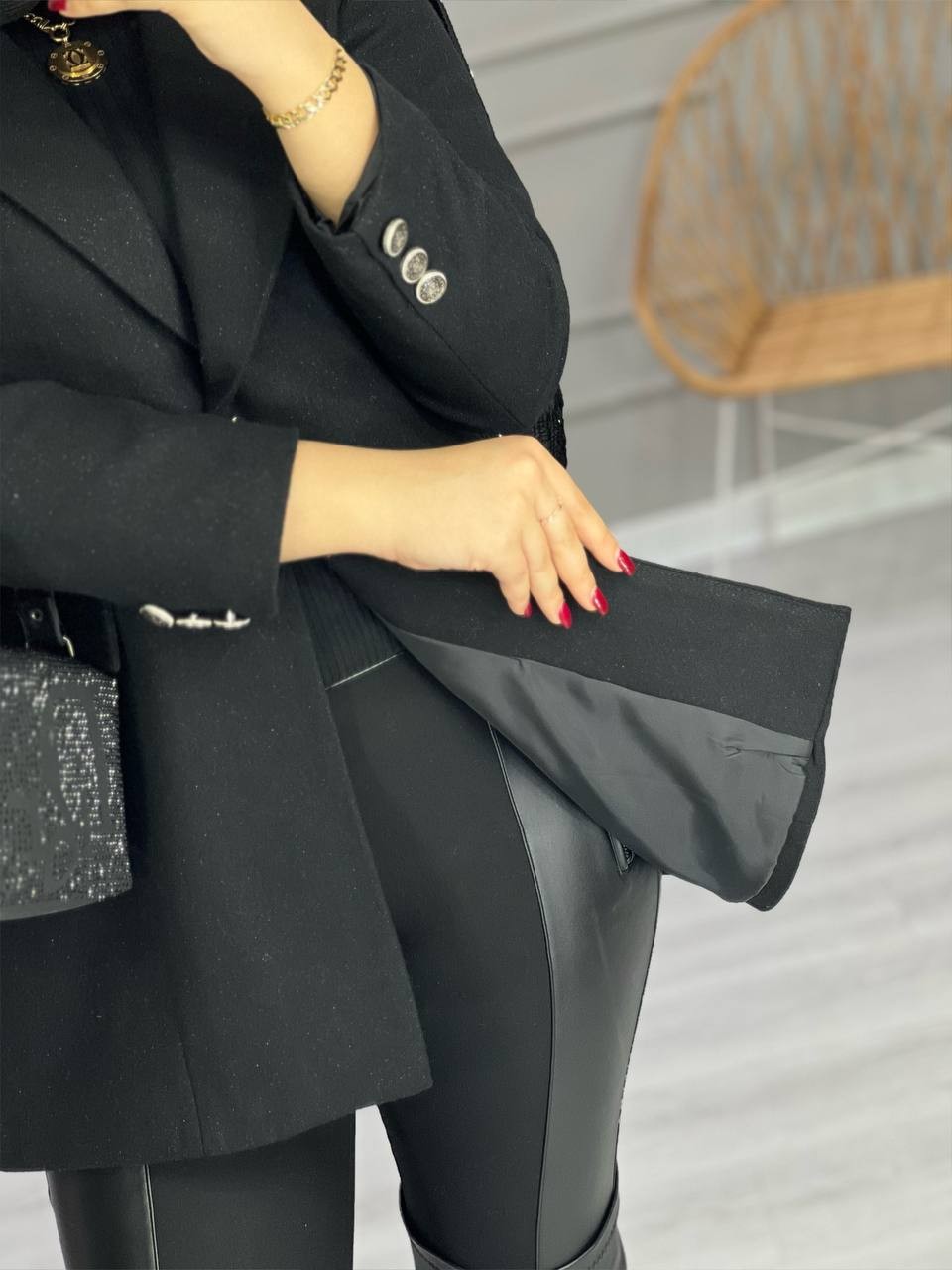 0833_ مانتو کتی شاهیکا