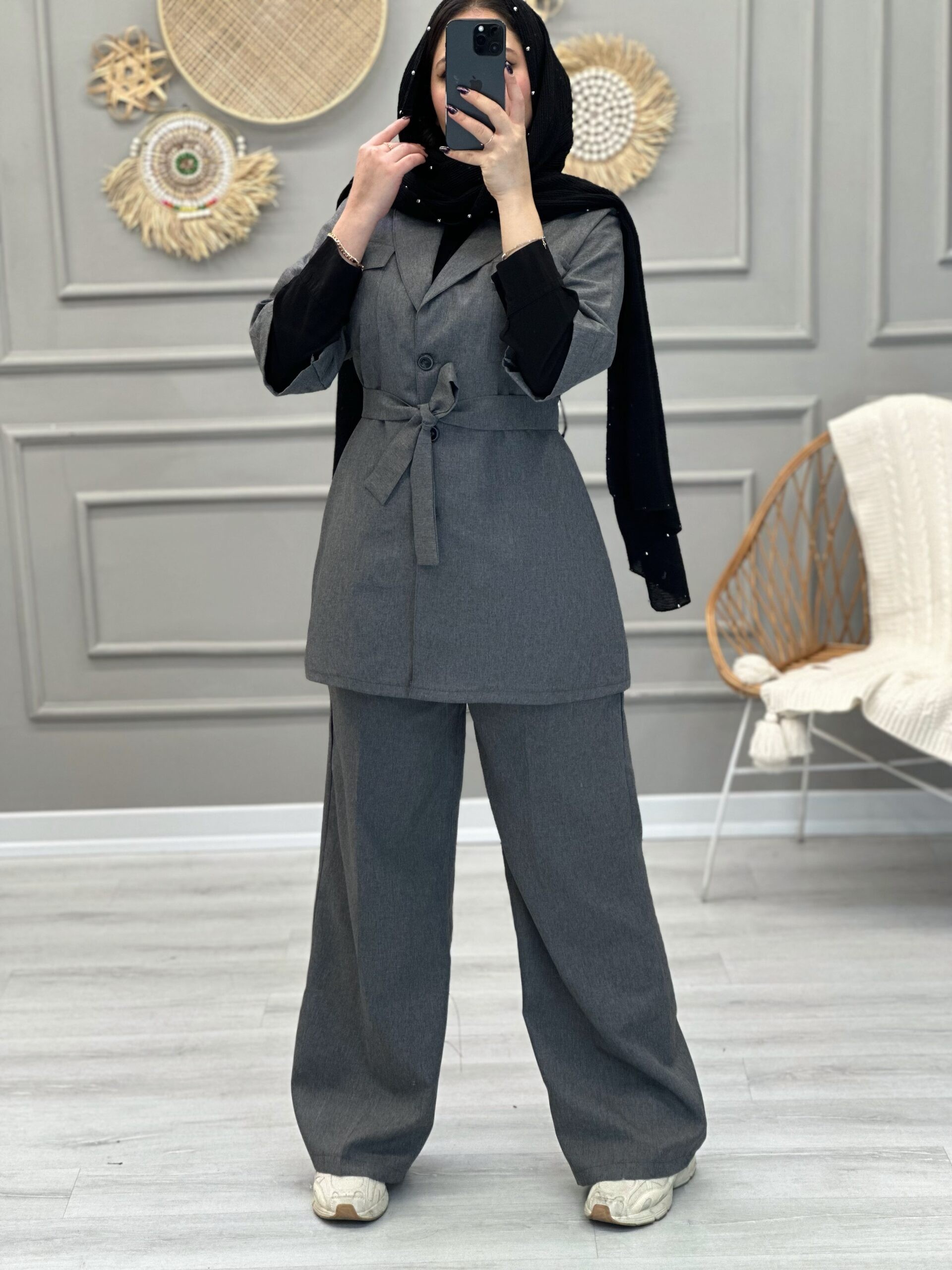 1067-کت و شلوار شیکا