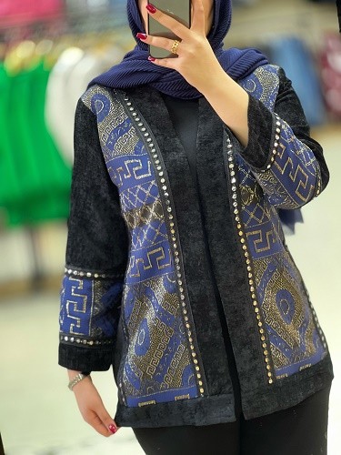 1073- مانتو مزونی مخمل