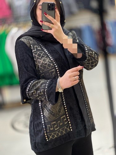 1073- مانتو مزونی مخمل