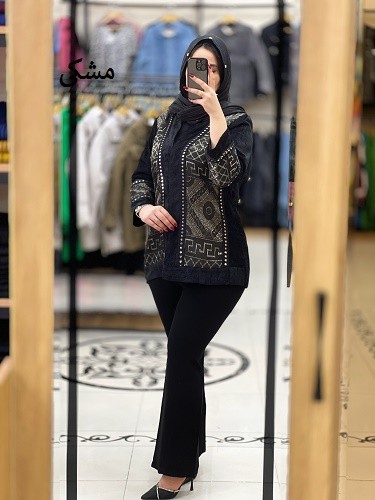 1073- مانتو مزونی مخمل