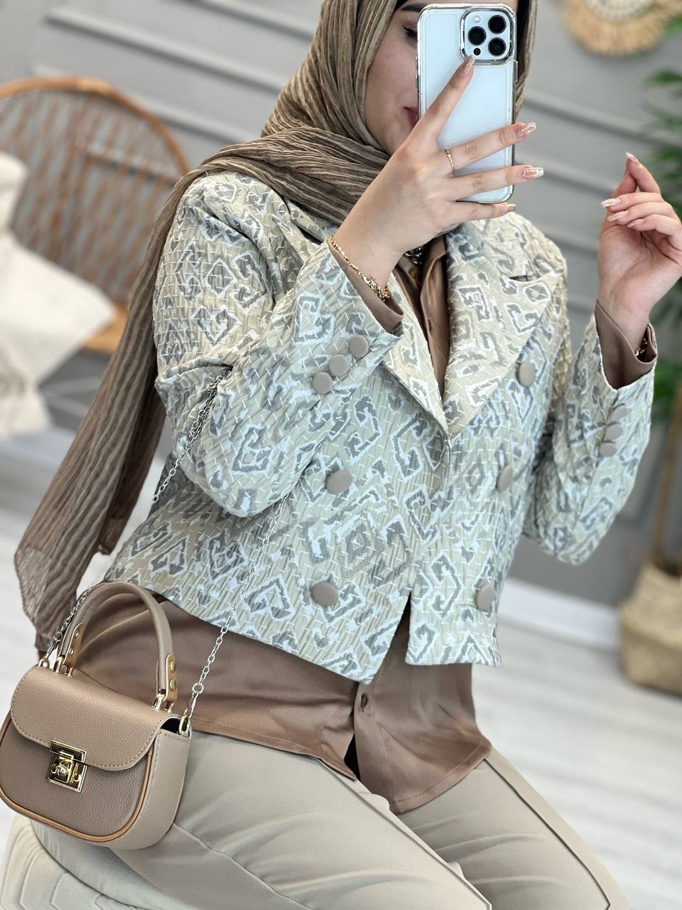 1076- کت و شلوار میناز