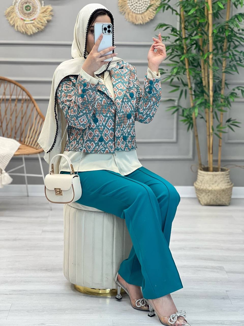 1076- کت و شلوار میناز