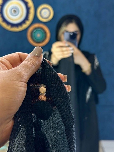 0107_شال مشکی ایوان