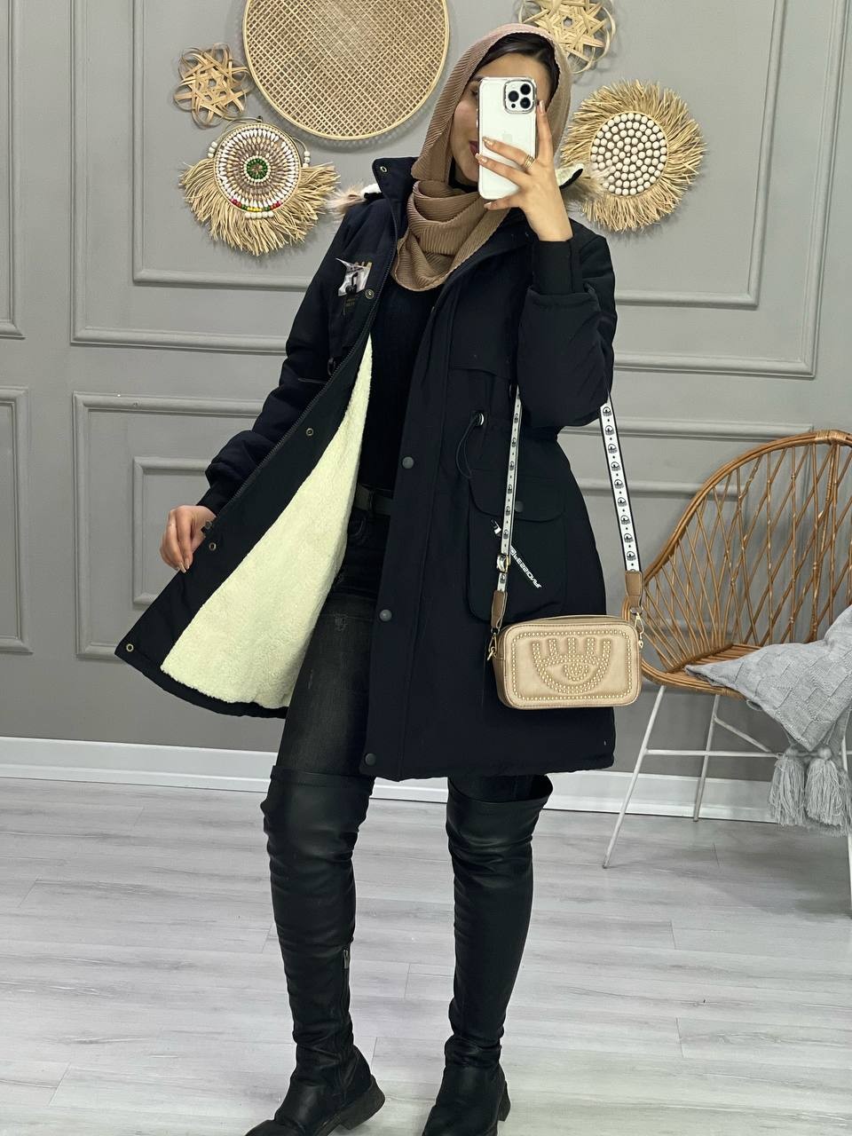 1042- کاپشن کلاه خزدار لایف