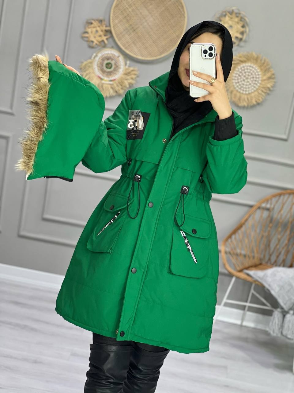 1042- کاپشن کلاه خزدار لایف