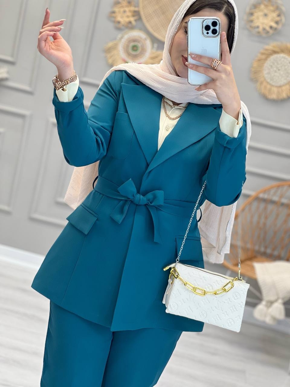 1079- کت و شلوار شاهیکا