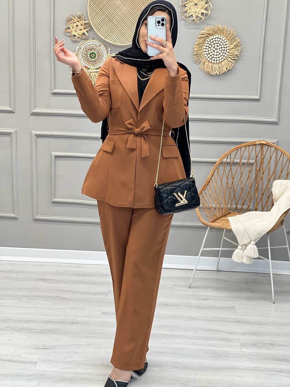 1079- کت و شلوار شاهیکا