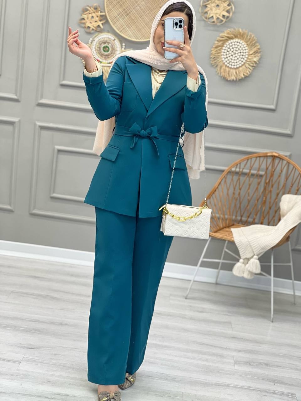 1079- کت و شلوار شاهیکا