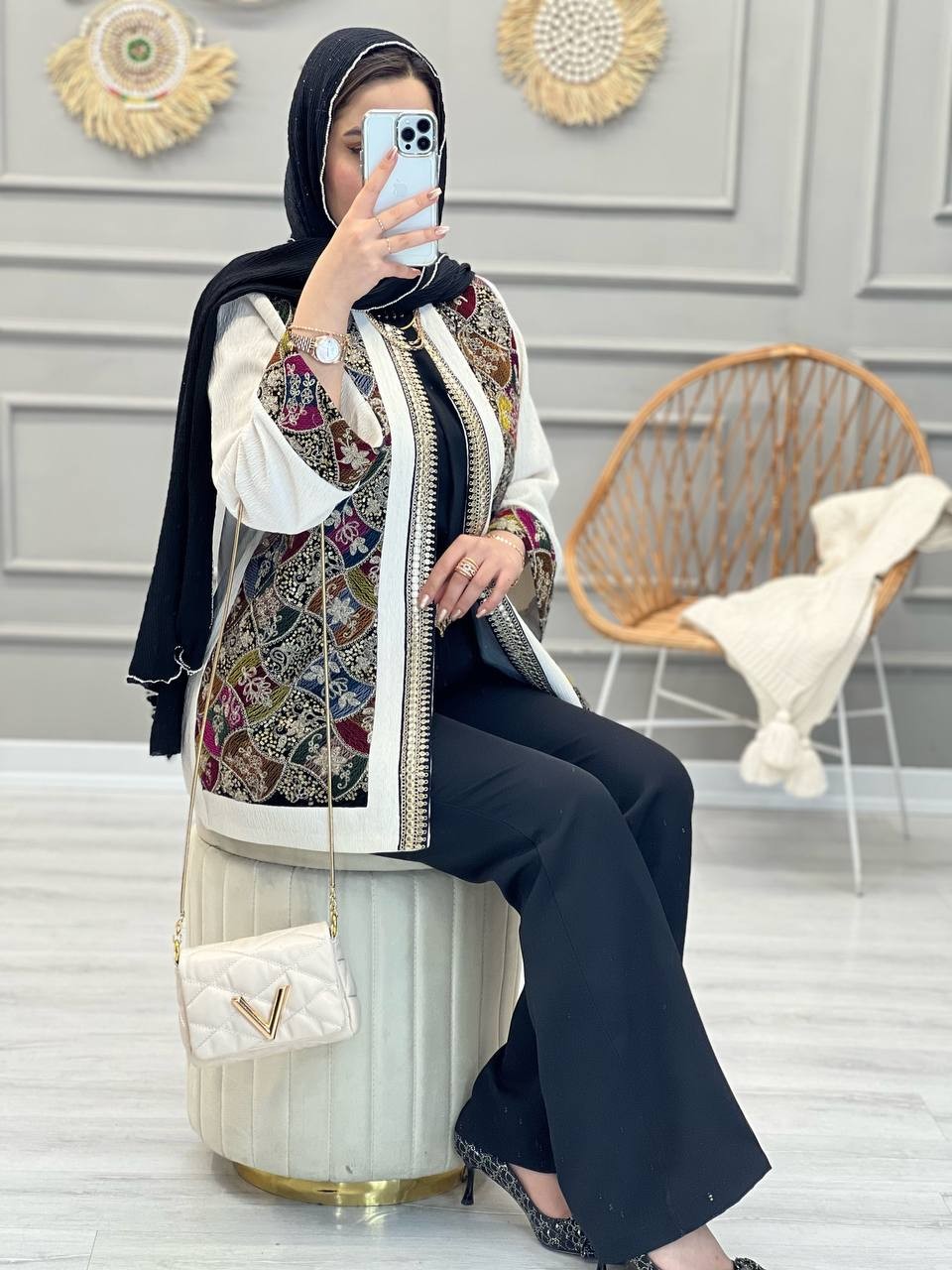 1082-مانتو مزونی سوزن دوزی