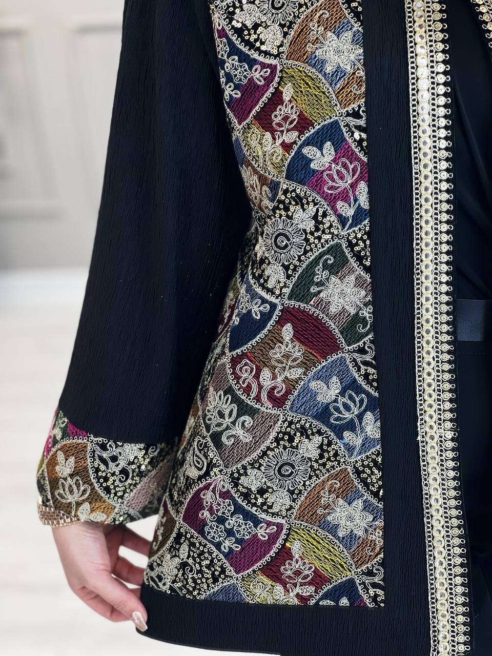 1082-مانتو مزونی سوزن دوزی