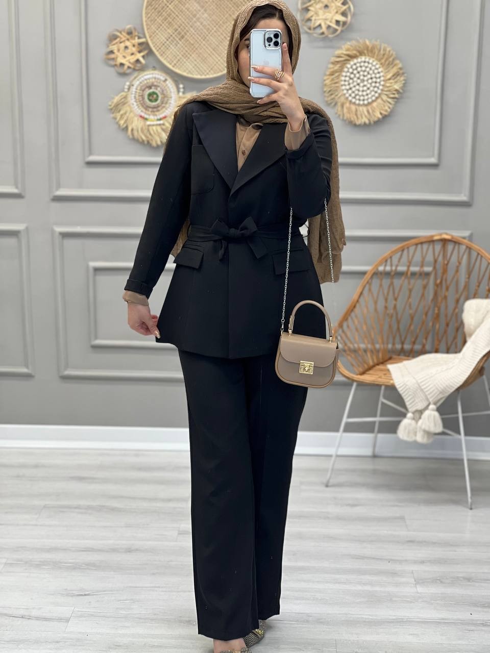 1079- کت و شلوار شاهیکا