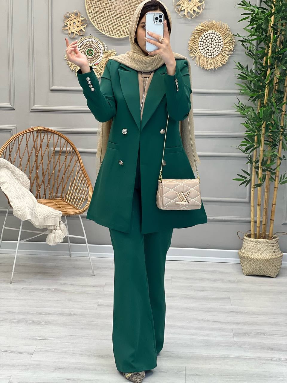 1087- کت و شلوار مزونی اطلس