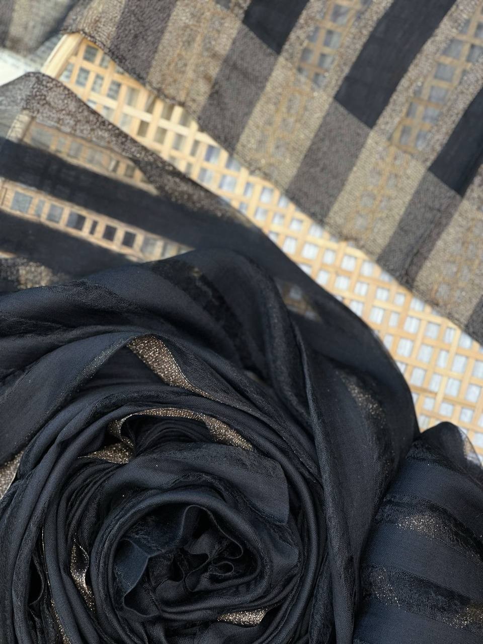 0218- شال مشکی برلین