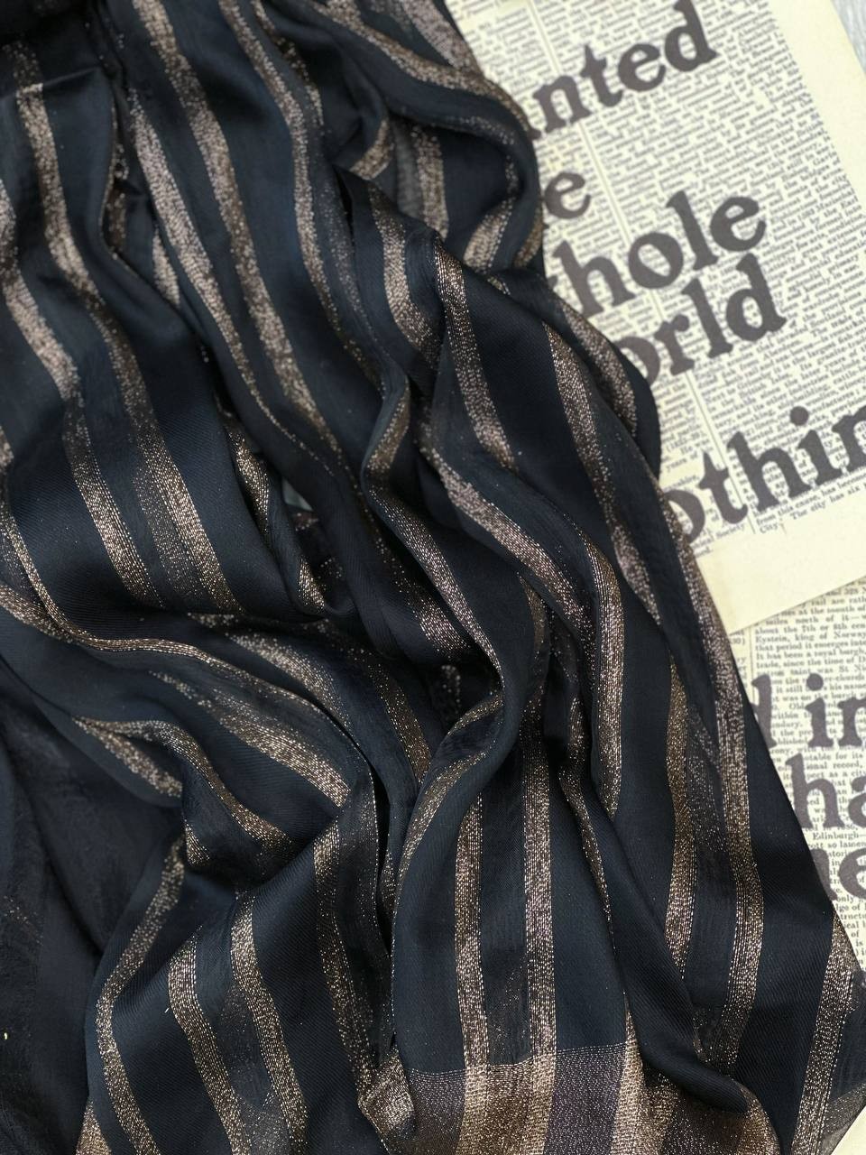 0218- شال مشکی برلین