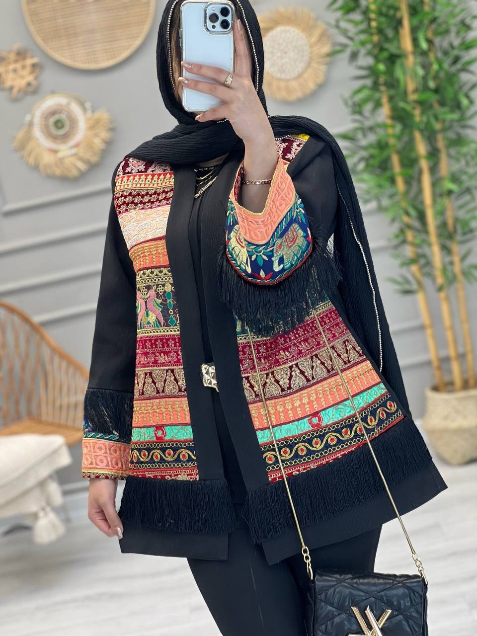 1128- مانتو سوزن دوزی حنانه(خرجکار رندوم ارسال میشود)