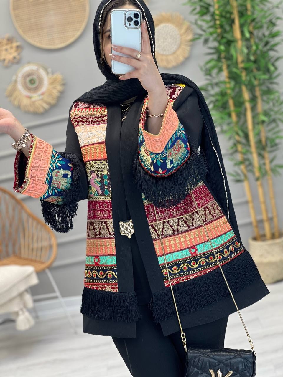 1128- مانتو سوزن دوزی حنانه(خرجکار رندوم ارسال میشود)