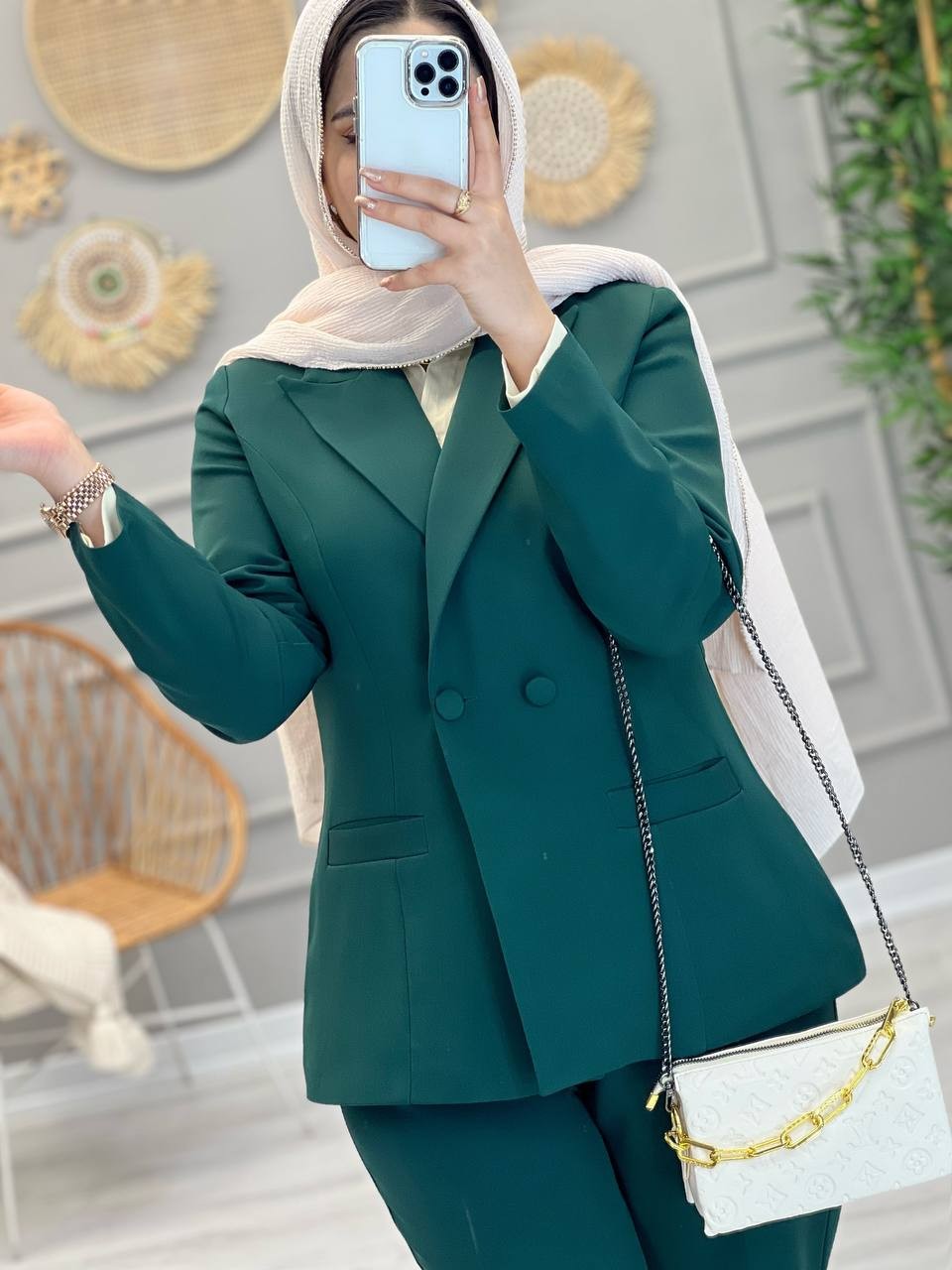 1077- کت و شلوار کاملیا