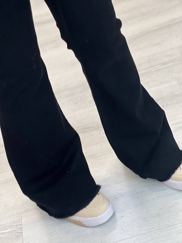 8377-بوت کات پایین ریش مشکی