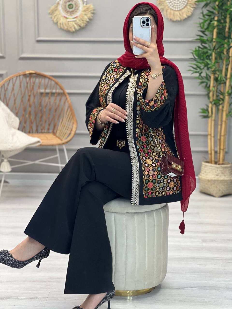 1151- مانتو سوزن دوزی نرمین