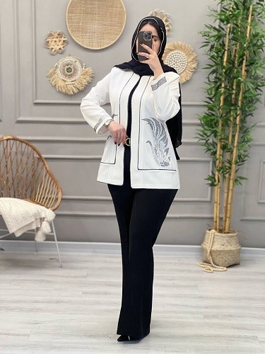 1083- مانتو مزونی ماهرو