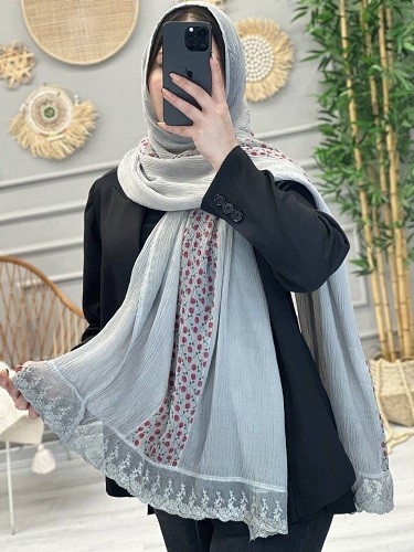 0231- شال حریر برشکا گلدار