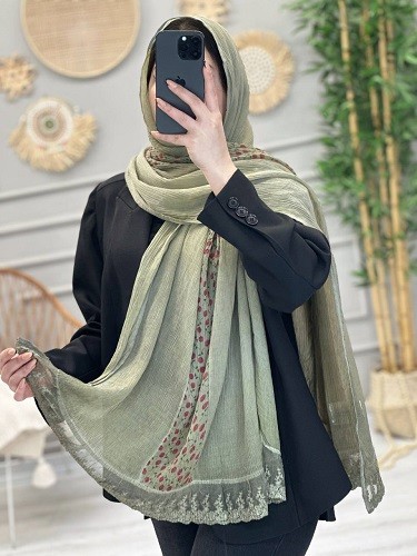 0231- شال حریر برشکا گلدار