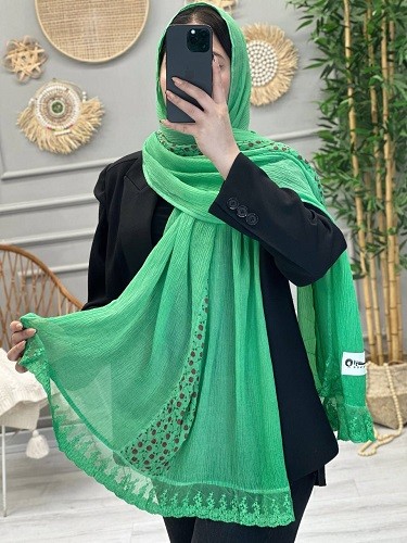 0231- شال حریر برشکا گلدار