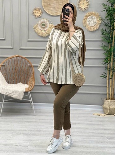 1241- مانتو شومیزی روشنا