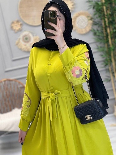 1247- مانتو مزونی گلدوزی