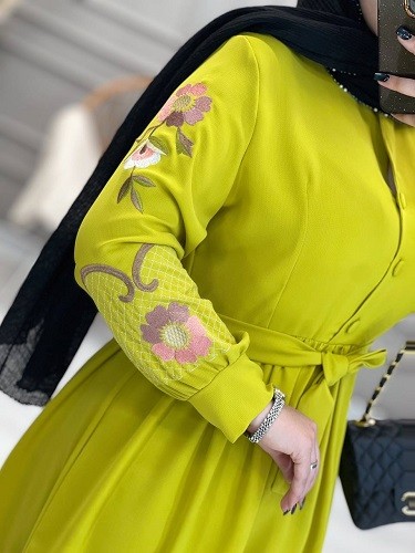 1247- مانتو مزونی گلدوزی